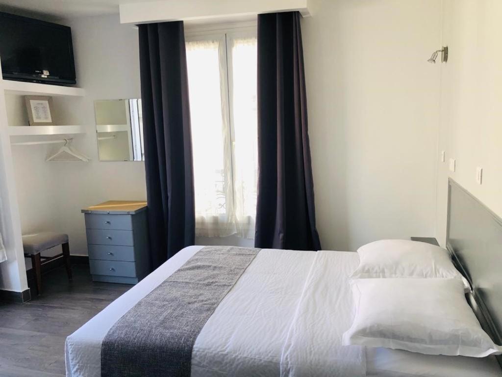 Hotel Clauzel Париж Екстериор снимка