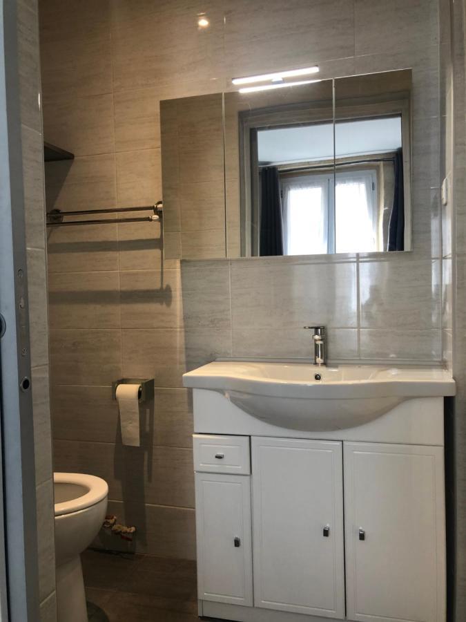Hotel Clauzel Париж Екстериор снимка